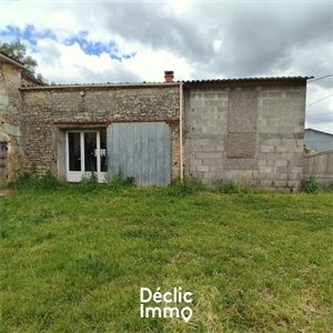 corps de ferme à la vente -   17100  LE DOUHET, surface 44 m2 vente corps de ferme - UBI428257643